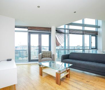 3 bedroom flat to rent - Photo 6