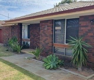 17 Lawley Street - Photo 1