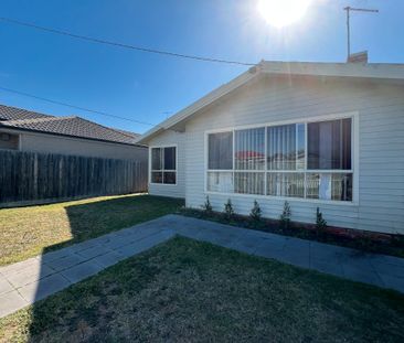 108 Isabella Street, Geelong West - Photo 3