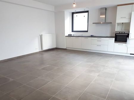 Appartement te huur - Foto 2