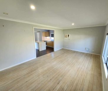 78 Hume Boulevard, Killarney Vale, NSW 2261 - Photo 6