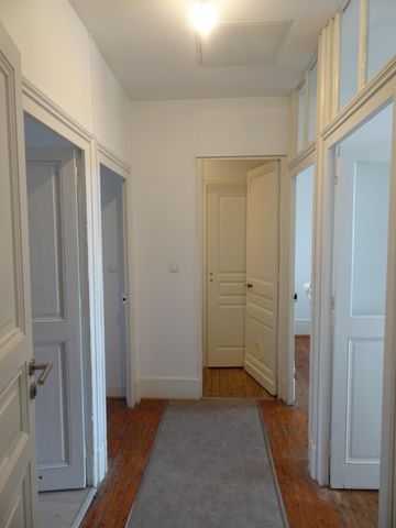 Location / Appartement T3 - Photo 2