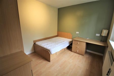 Becketts Park Crescent, Headingley, LS6 3PH, Leeds - Photo 5