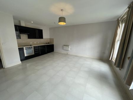 1 bedroom flat to rent - Photo 2