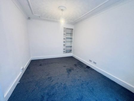 Benson Gardens, Armley, Leeds - Photo 4