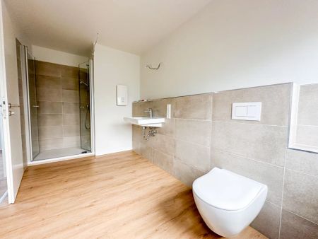 Frisch sanierte DG-Whg. mit Balkon gegenüber dem Schloss - Photo 3