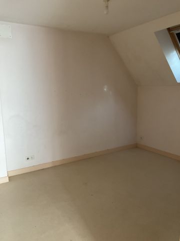 Location Maison 4 pièces 97m² ST CALAIS 72120 - Photo 3