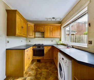3 bedroom terraced house to rent - Photo 6