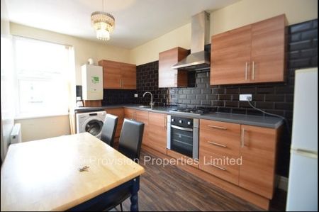 2 Bedroom Houses in Hyde Park, Leeds - Photo 5