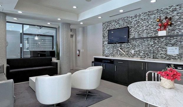 For Lease - 17 Kenaston Gardens Unit# 615, Toronto, Ontario - Photo 1