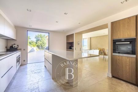 LOCATION SAISONNIÈRE - GOLFE DE SAINT-TROPEZ/GRIMAUD - DOMAINE DE 4 VILLAS - VUE MER PANORAMIQUE - Photo 3