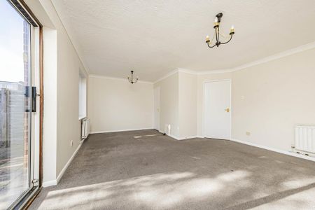 3 bedroom terraced house to rent - Photo 3