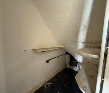 2 bed Terraced - To Let - Photo 5