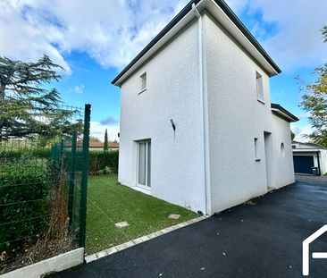 A LOUER : Maison T3 Bis meublée de 80m² moderne avec garage + jardin - Photo 3