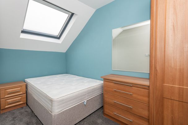 Apt 8, 85 Eglantine Avenue, Belfast, BT9 6EW - Photo 1