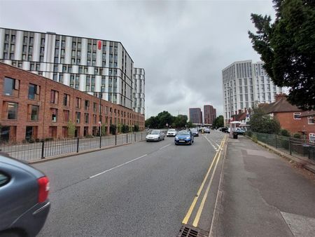 LONDON ROAD, Coventry, CV1 - Photo 3