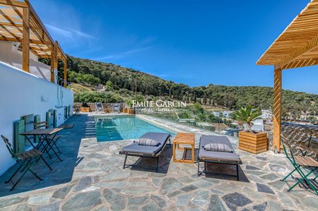 Vie de Village Unique à Paros : Villa à Louer avec Vue Panoramique sur la Mer - Photo 5