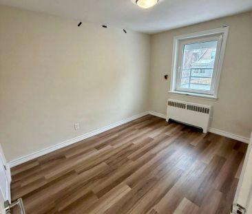 10 Croswaite Avenue S #1 - Photo 1