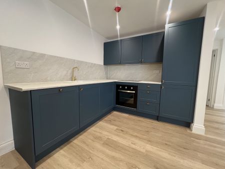 Dorchester Road, Weymouth - Photo 5