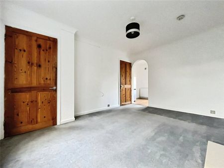 Warburton Road, Twickenham, TW2 6EW - Photo 4