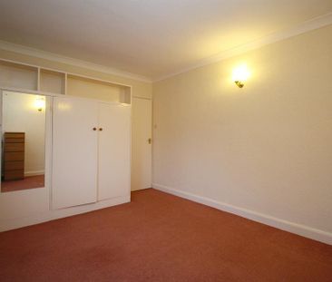 4 bedroom detached house to rent - Photo 5