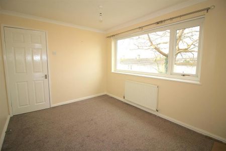 2 bedroom terraced house to rent - Photo 3