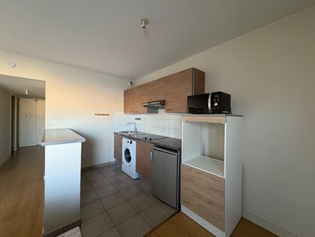 Location Appartement 2 pièces 47m² - Photo 2