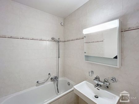 Proche du centre ville appartement de 3 pièces au rez-de-chaussée - Foto 5