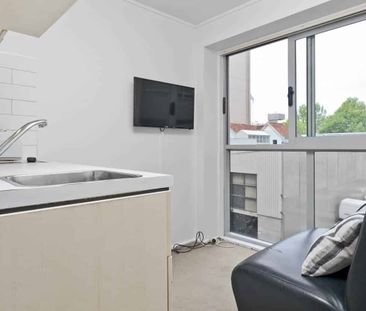 One Bedroom in Zest - Photo 5