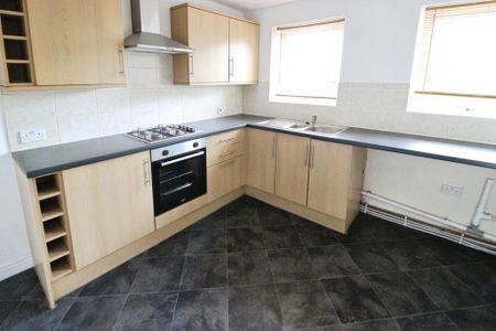 2 bedroom apartment to rent - Photo 3