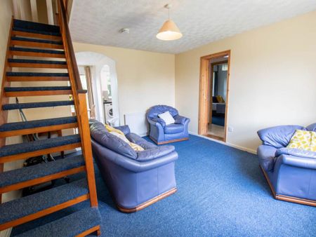 6 bedroom house to rent - Photo 2