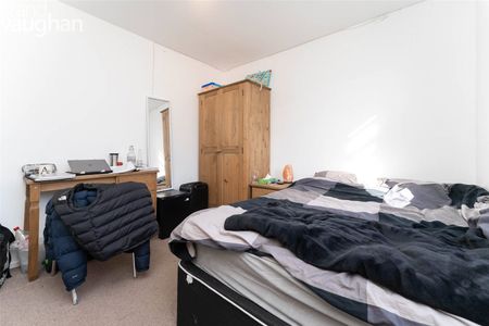 5 bedroom semi-detached house to rent - Photo 3