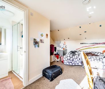 6 bedroom terraced house to rent - Photo 4