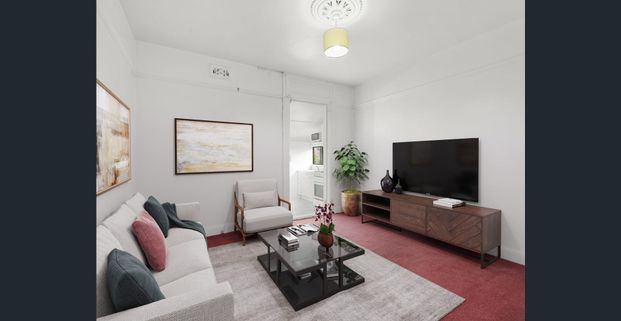 Best value, moments from Centennial Park! - Photo 1