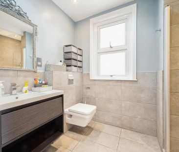 6 bedroom townhouse to rent - Photo 1