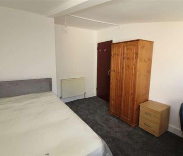 Hill Lane, **student Apartment** Student Apartment **, Southampton,... - Photo 3