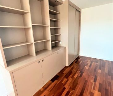 Location Appartement 2 pièces 49m² LE GRAND QUEVILLY 76120 - Photo 2