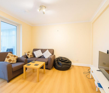 1 bedroom in a house share to rent - Photo 5