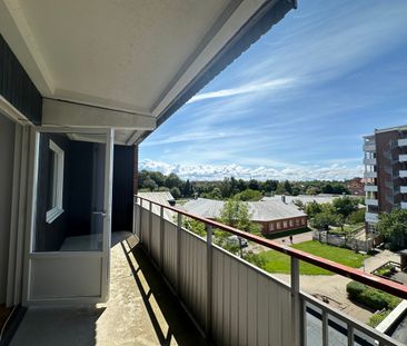 Skaragatan 100-2 rok(lgh 1302) - Photo 1