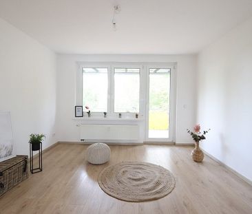 - - - ! ! ! EINBAUKÜCHE - - - BALKON - - - DACHGESCHOSS ! ! ! - - - - Photo 2