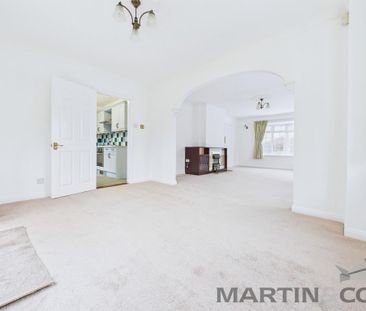 4 bedroom detached house to rent - Photo 2