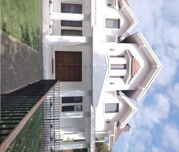 VILA INDIVIDUALA SPECTACULOASA CU PISCINA SI GRADINA 1000 MP IANCU ... - Photo 2