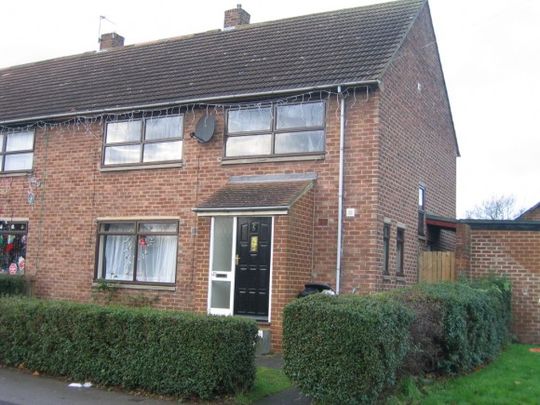 5 bed house close to New College - good bus links to central Durham - Photo 1