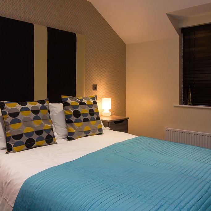 6 bedroom house to rent - Photo 1