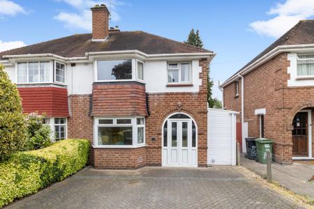 4 bedroom semi-detached house to rent - Photo 3