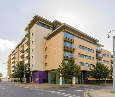 Ebb Court, Gallions Reach, E16 - Photo 1