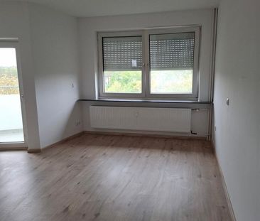 Helle Einzimmerwohnung in Düsseldorf mit Balkon - Photo 1
