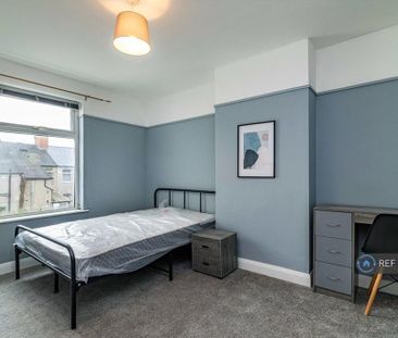 1 bedroom in a house share to rent - Photo 6