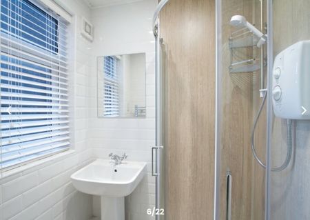 Room in a Shared House, Hyde Park Road, LS6 - Photo 3