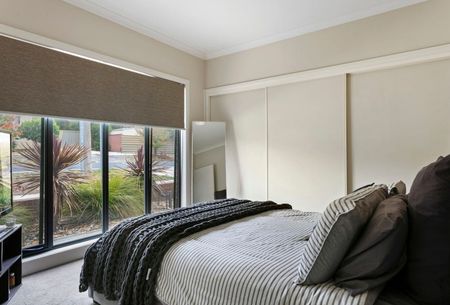 28 Lansell St, Kangaroo Flat - Photo 3